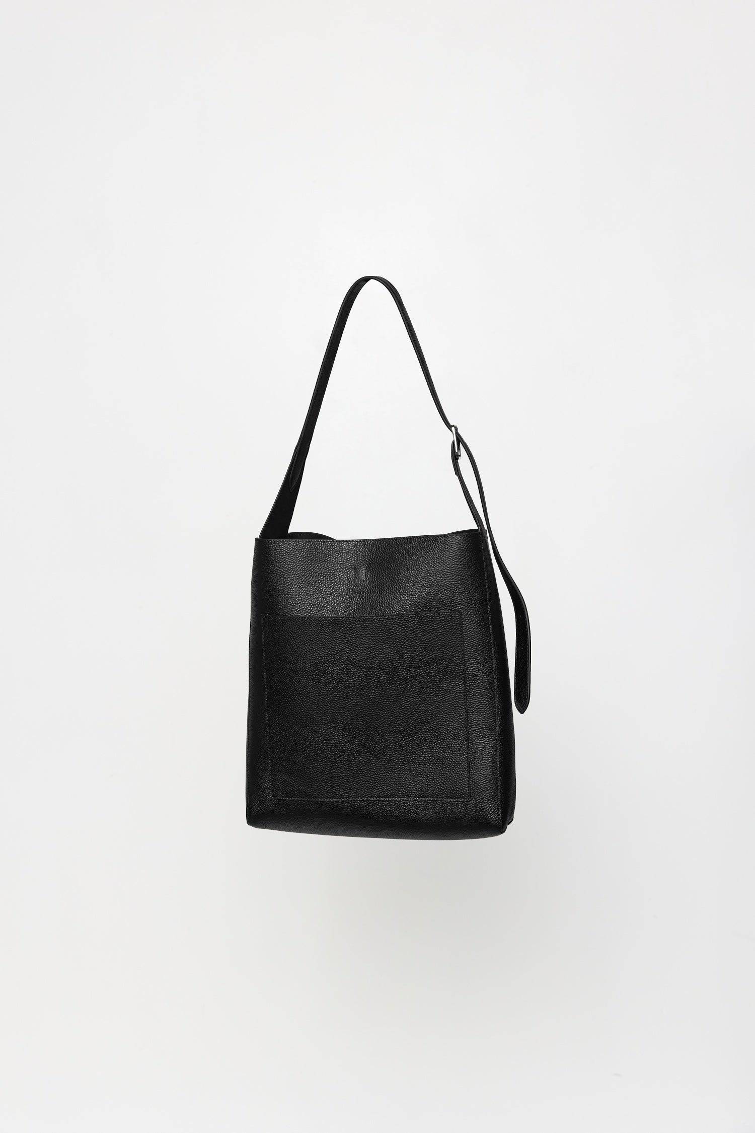 8857790087389, The Brighton Tote Bag, Bags, Mod Ref | Common Market, accessories,bag,bags,cf-color-khaki,cf-color-white,cf-vendor-mod-ref-common-market,dark brown,modrefcommonmarket,Oversized,purse, Information The Brighton Tote Bag is designed with a top snap closure and an exterior slip pocket for easy access to your essentials. It's designed with an adjustable leather shoulder strap for a custom fit and includes a detachable leather pouch for added convenience and organization. Details 100% Cowhide Top S