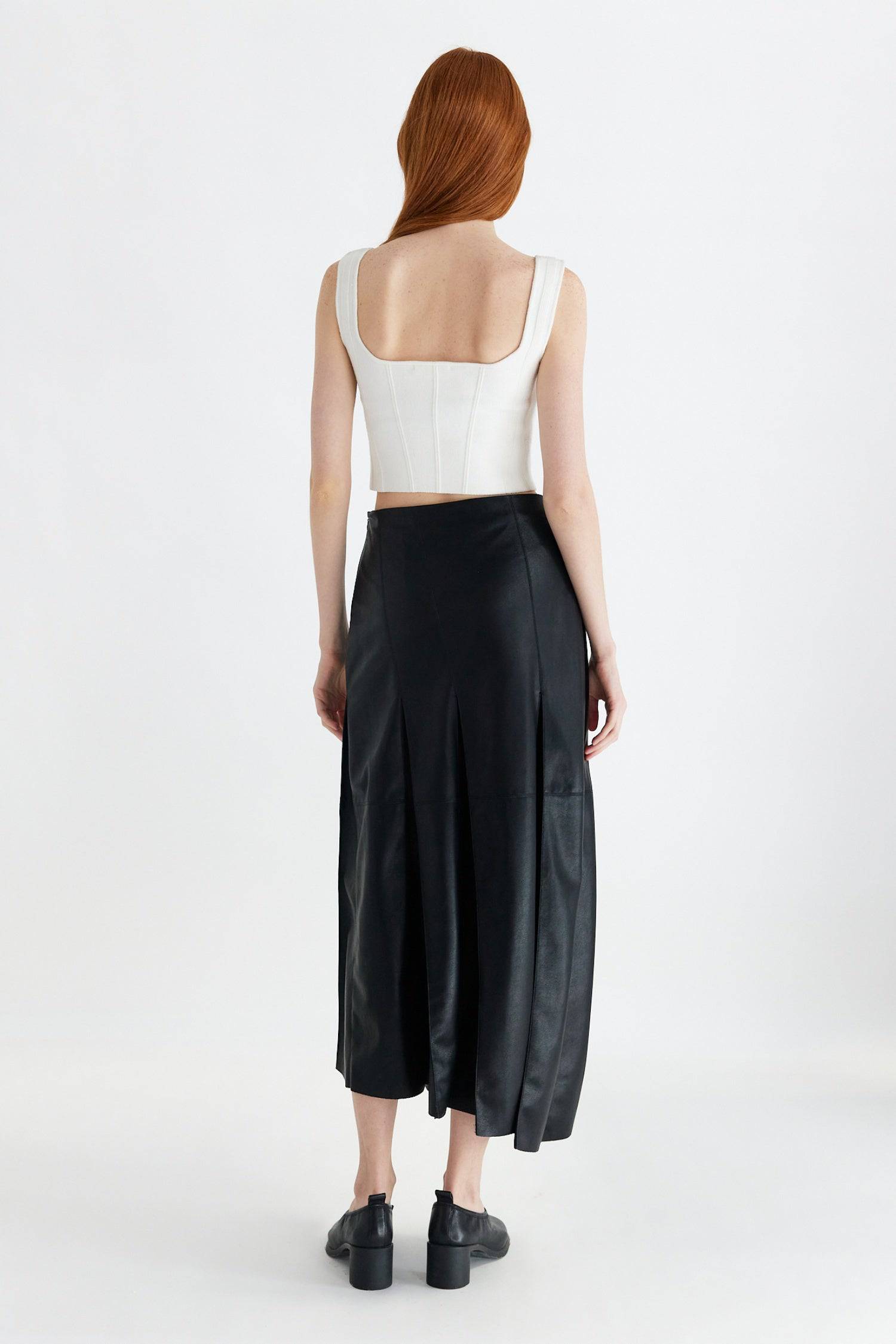 7098821968037, The Millie Top, Tops, All Row, All Row,allrow,Basic,Basics,Black,Blush,brown,Burgundy,Casual,cf-color-black,cf-color-blush,cf-color-brown,cf-color-green,cf-color-ivory,cf-color-khaki,cf-color-lavender,cf-color-olive,cf-size-l,cf-size-m,cf-size-s,cf-vendor-all-row,Comfortable,ivory,Khaki,Lavender,Layers,Minimal,new,Olive,Piping Detail,Sleeveless,Sleeveless Top,tank,Tank Top,Top,Transitional,Women's,  Information Structured sleeveless crop top with piping detail. Details 40% Viscose, 40% Nylon