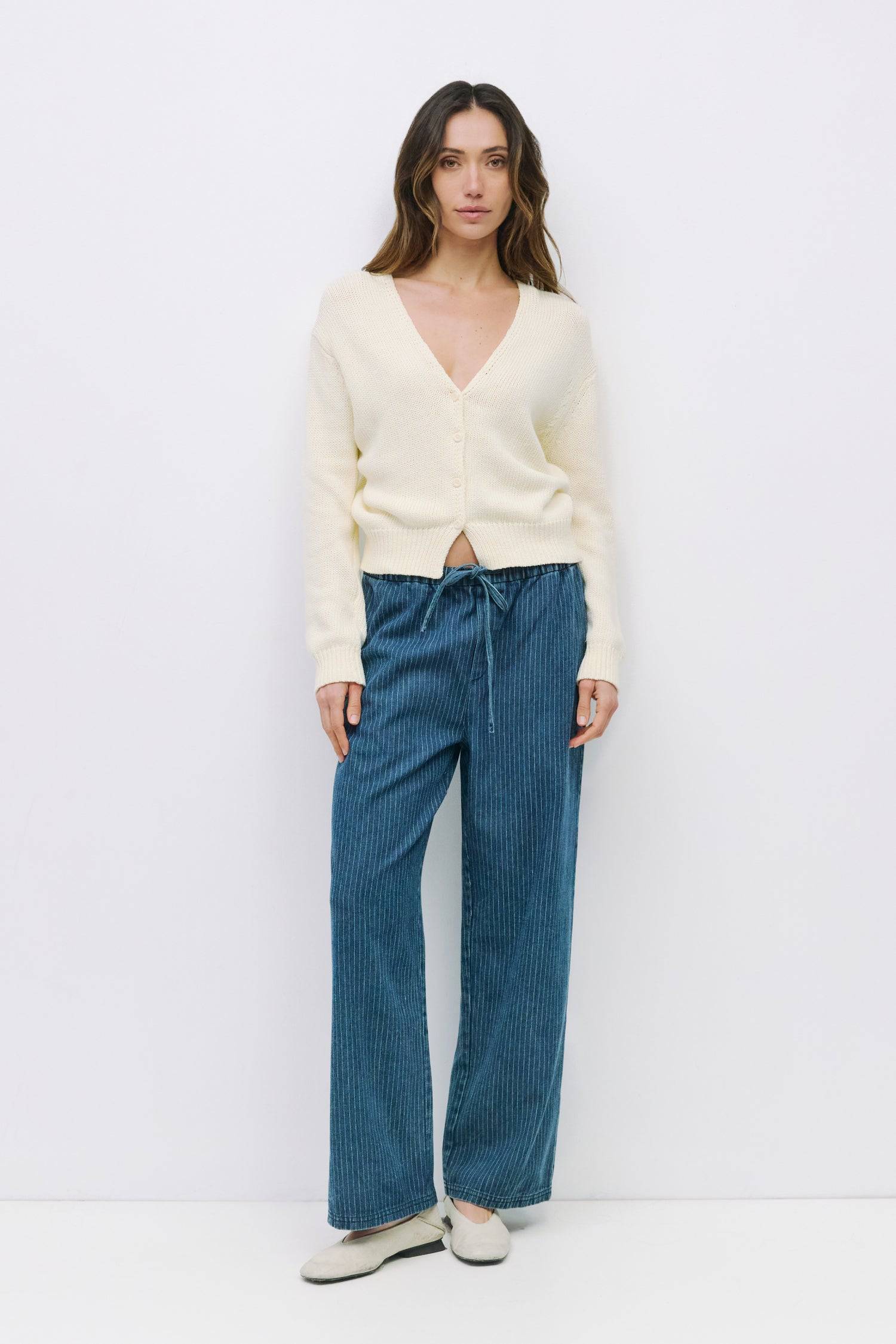 9045581299933, The Layla Cardigan, Outerwear, Mod Ref, Basic,Basics,bell sleeves,brown,Button up,Cardigan,Casual,cf-color-brown,cf-color-white,cf-size-l,cf-size-m,cf-size-s,cf-size-xl,cf-size-xs,cf-vendor-mod-ref,Colder Seasons,Collar,collared,Cotton,fall,heavy weight,Knit,Knit Top,Long Sleeve,Long Sleeve Top,Mod Ref,modref,new,nylon,shawl collar,Soft Knit,tonal,Transitional,V neck,V Neckline,white,winter,Women's, Information The Layla Cardigan is crafted from a midweight knit for a soft yet structured feel