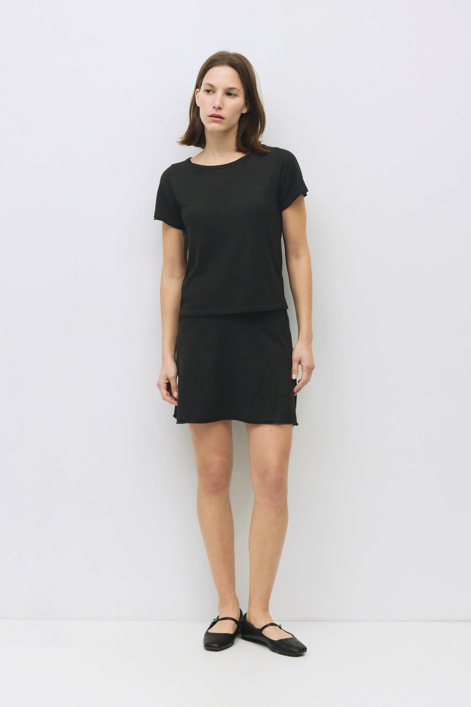 8983750475997, The Heather Top, Tops, Mod Ref, 90s,Basic,Basics,Black,Blue,Casual,cf-color-black,cf-color-blue,cf-color-white,cf-size-l,cf-size-m,cf-size-s,cf-vendor-mod-ref,Comfortable,Crew Neck,Crew Neckline,Everyday,Form Fitting,Ribbed,Ribbed Fabric,Ribbed Top,Short Sleeve,Spring,stretch,Stretchy,Summer,Tee,Tops,Transitional,white,Women's, Information The Heather Top offers a relaxed yet chic look with its classic wide neck and short sleeves. Made from lightweight knitting, it’s the perfect go-to top for