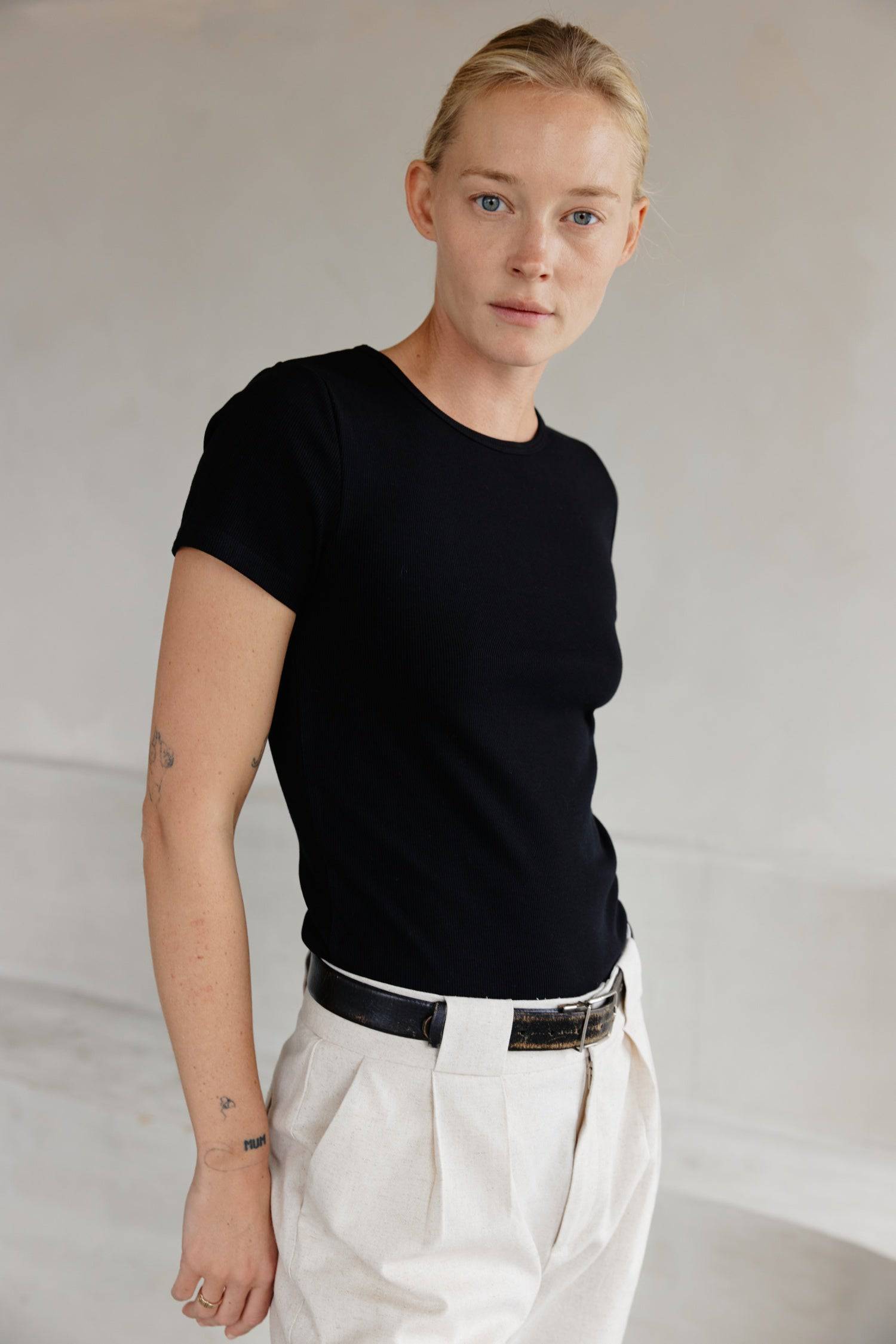 8304961945821, The Reese Top, Tops, Mod Ref, 90s,Basic,Basics,Black,Blue,Casual,cf-color-black,cf-color-blue,cf-color-white,cf-size-l,cf-size-m,cf-size-s,cf-vendor-mod-ref,Comfortable,Crew Neck,Crew Neckline,Everyday,Form Fitting,Ribbed,Ribbed Fabric,Ribbed Top,Short Sleeve,Spring,stretch,Stretchy,Summer,Tee,Tops,Transitional,white,Women's, Information The Reese Top is a ribbed tee that offers style without compromising comfort. It is fabricated from a cotton-rayon blend with a hint of spandex for a stretch