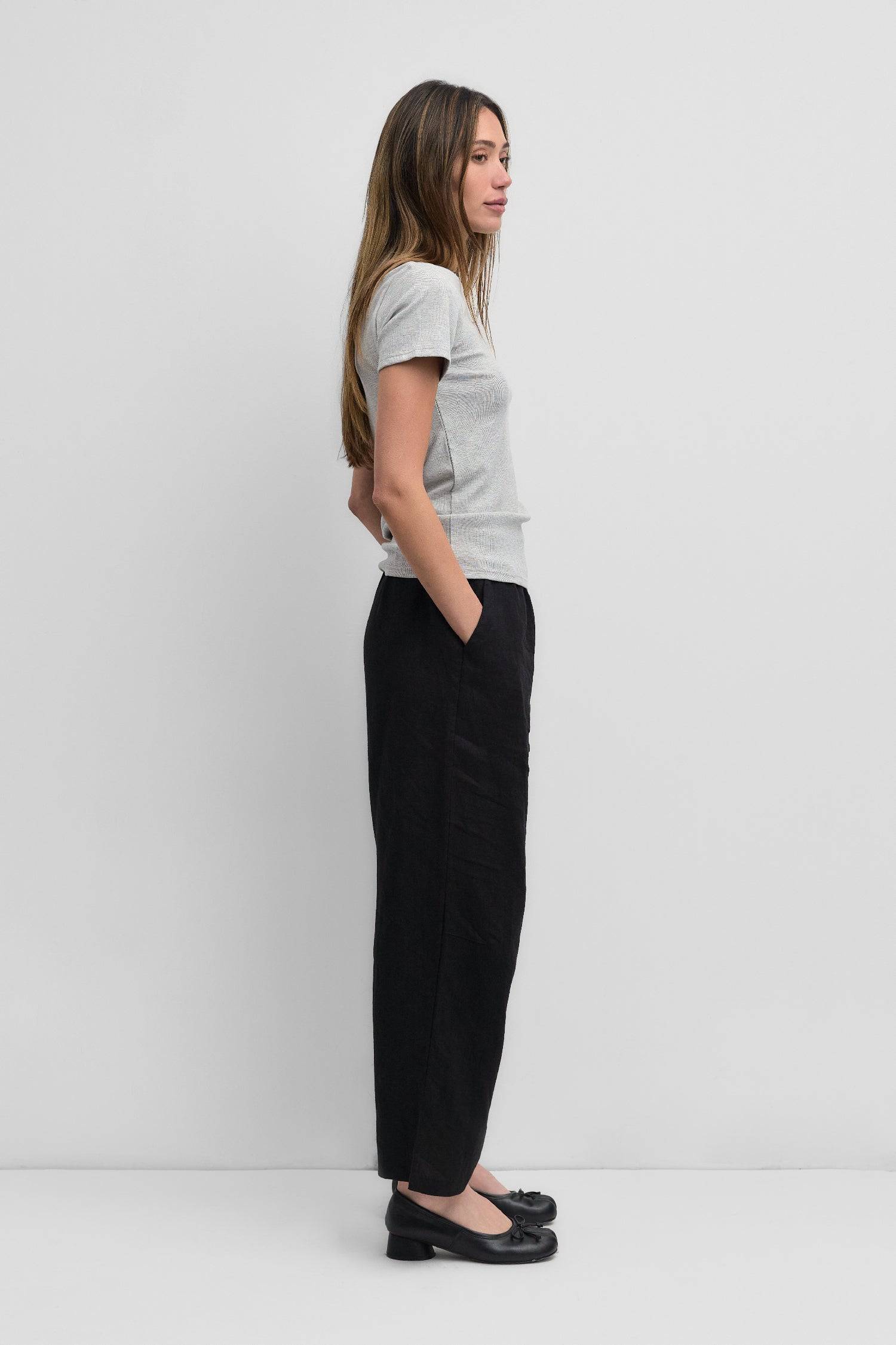 8304961945821, The Reese Top, Tops, Mod Ref, 90s,Basic,Basics,Black,Blue,Casual,cf-color-black,cf-color-blue,cf-color-white,cf-size-l,cf-size-m,cf-size-s,cf-vendor-mod-ref,Comfortable,Crew Neck,Crew Neckline,Everyday,Form Fitting,Ribbed,Ribbed Fabric,Ribbed Top,Short Sleeve,Spring,stretch,Stretchy,Summer,Tee,Tops,Transitional,white,Women's, Information The Reese Top is a ribbed tee that offers style without compromising comfort. It is fabricated from a cotton-rayon blend with a hint of spandex for a stretch