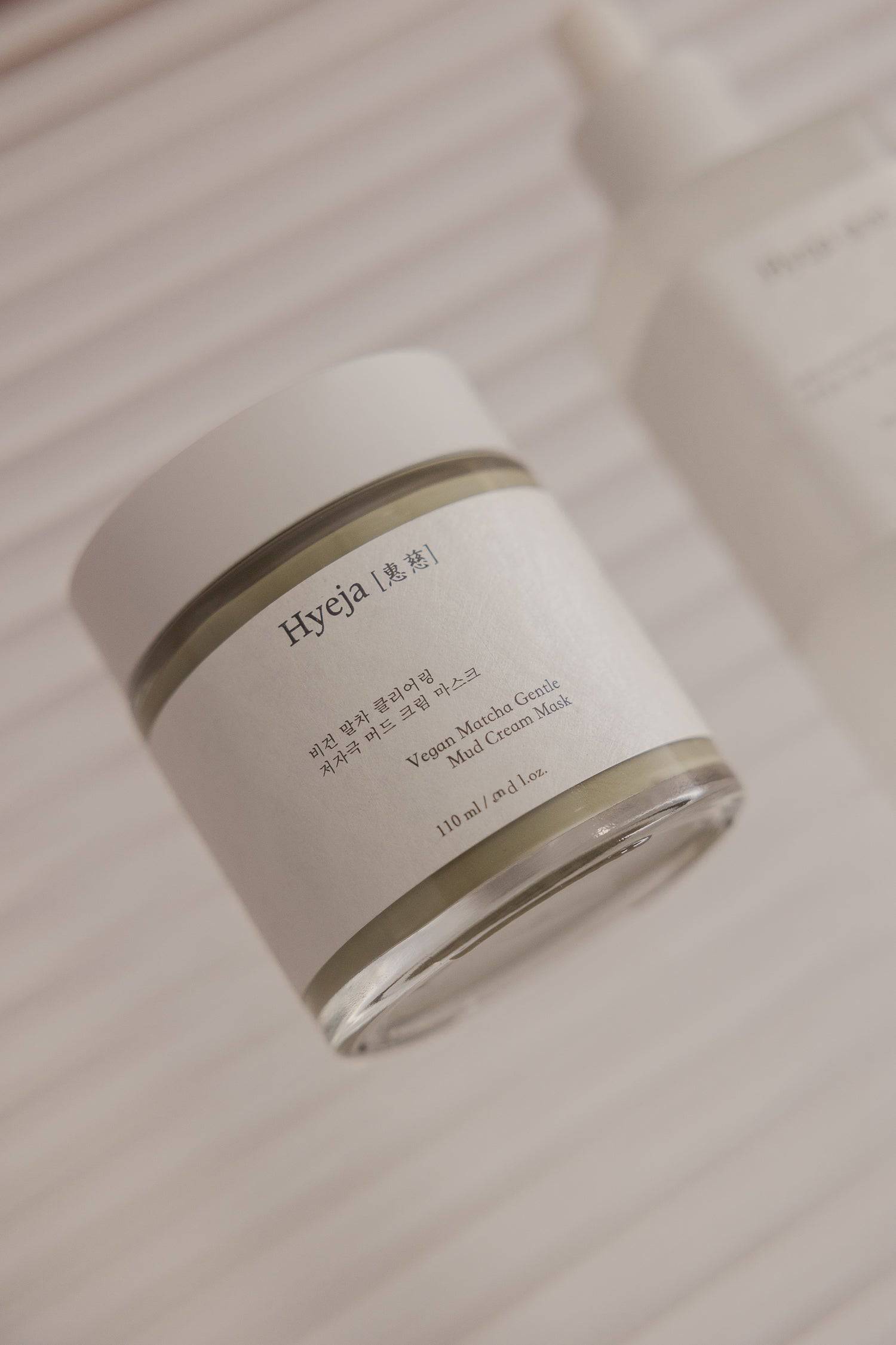 8171727454429, Vegan Matcha Gentle Mud Cream Mask, Accessories, Hyeja, accessories,cf-vendor-hyeja,Cream,hyeja,mask,matcha,vegan, Matcha helps to safely cleanse and purge the skin and readies it for toning and hydration. A clarifying yet soothing clay-based formulation that softens skin with creamy and soothing texture, and gently cleanses skin of residual impurities, decongests and refreshes while delivering replenishing results. Details: Scent: Fragrance-Free Suited for: Oily, Normal, and Sensitive Skin t