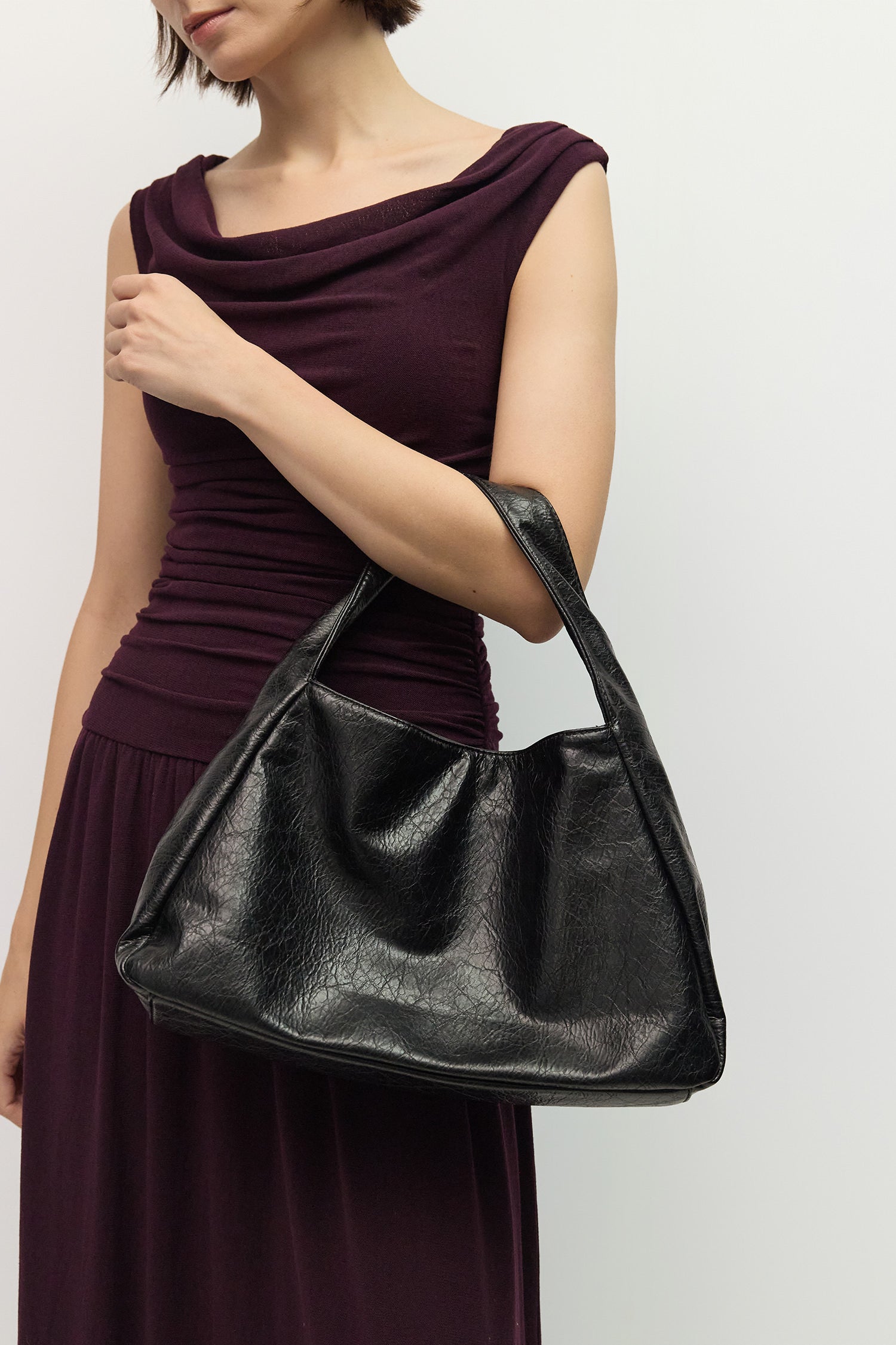 The Des Shoulder Bag