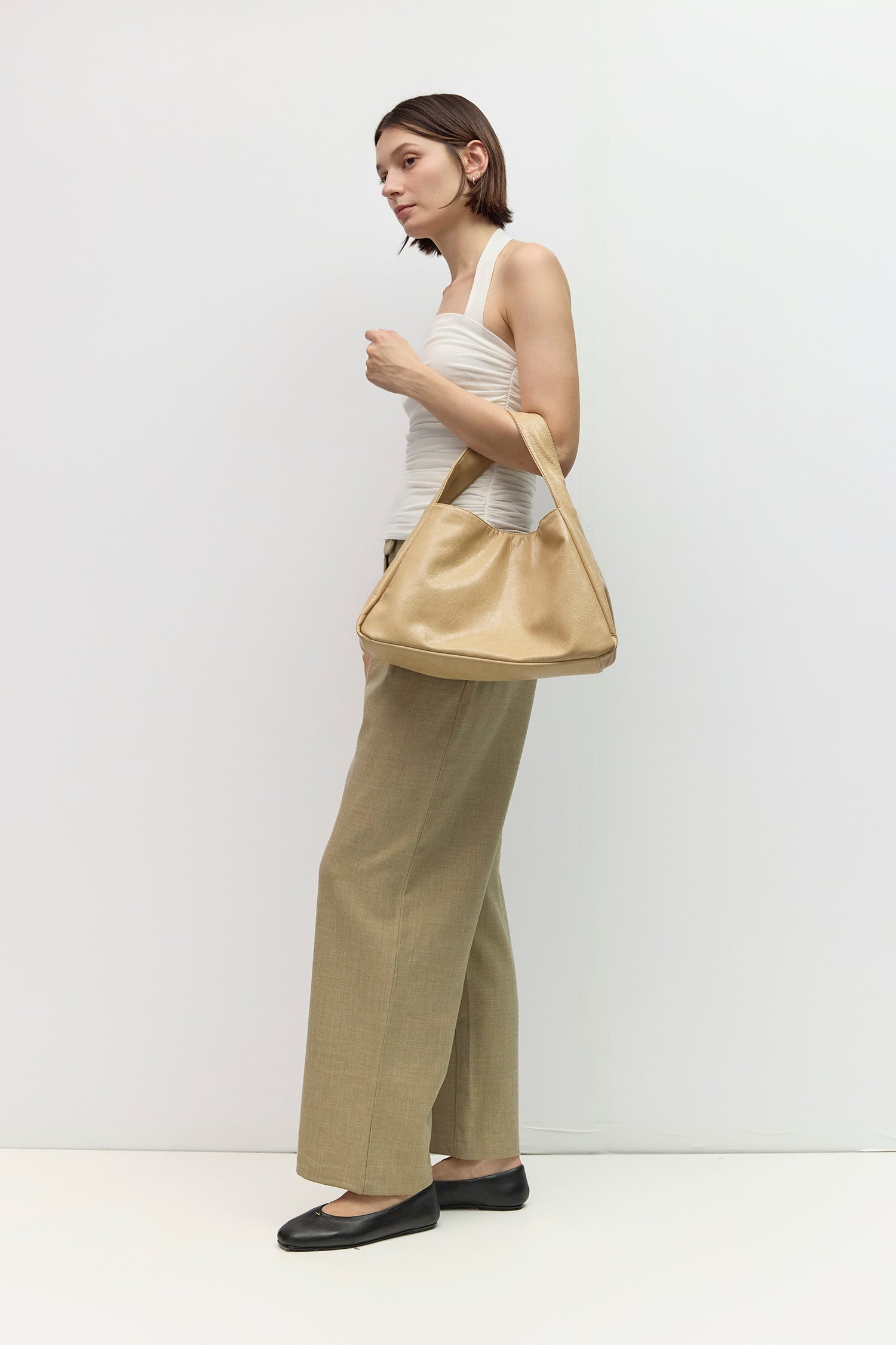 The Des Shoulder Bag