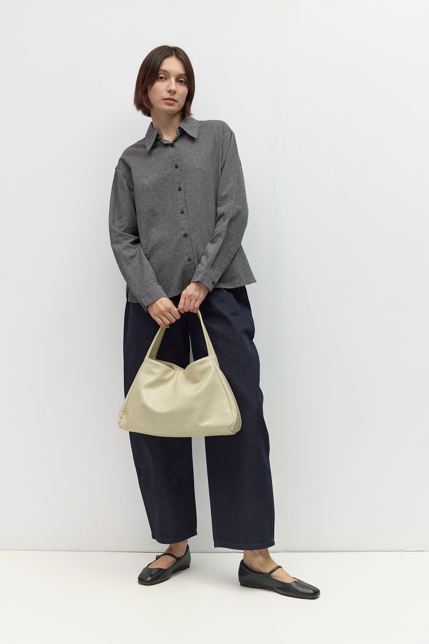The Des Shoulder Bag