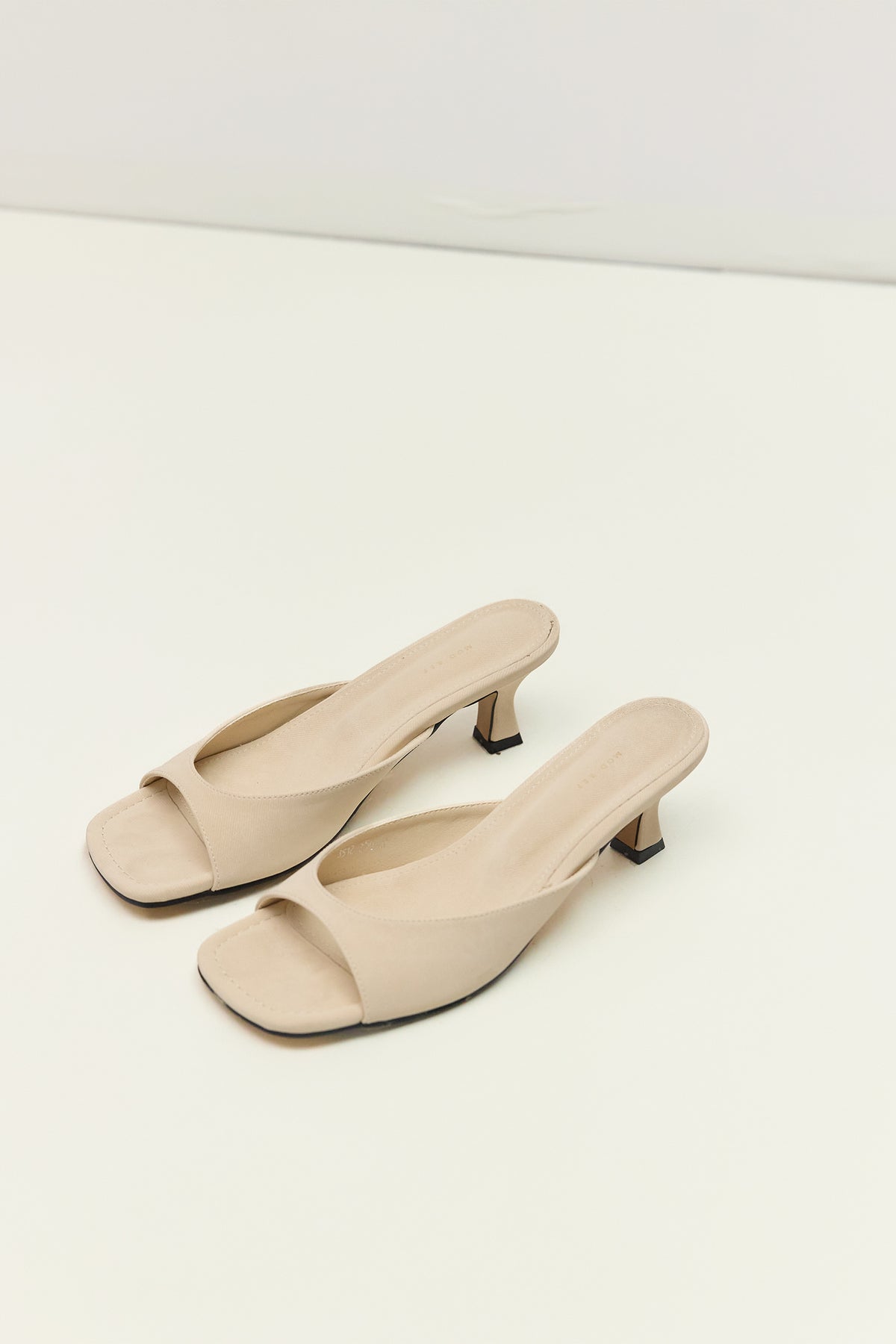 The Sandy Kitten Sandal - Shoes | Mod Ref | Common Market