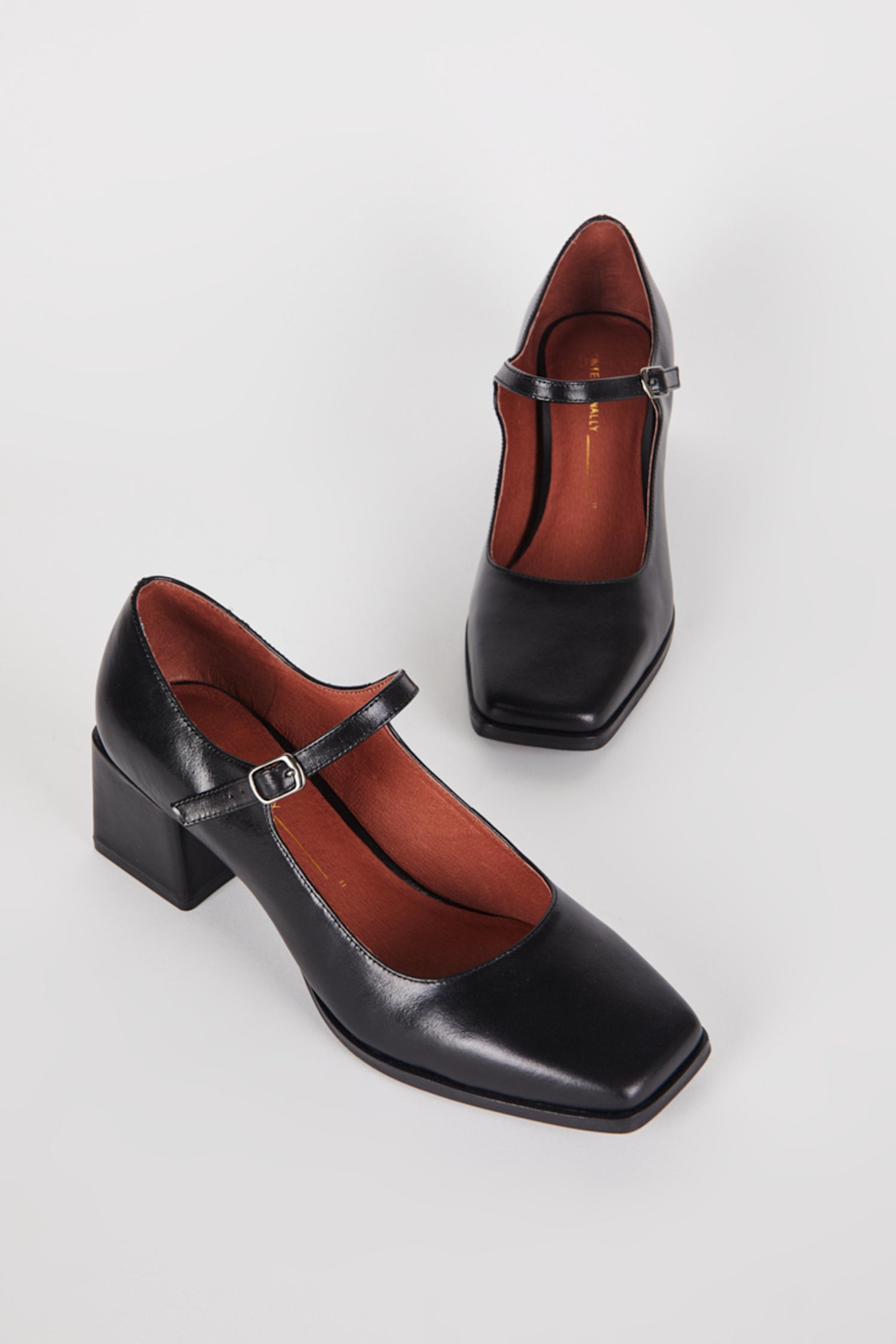 Christopher Mary Jane - Mod Ref | Common Market