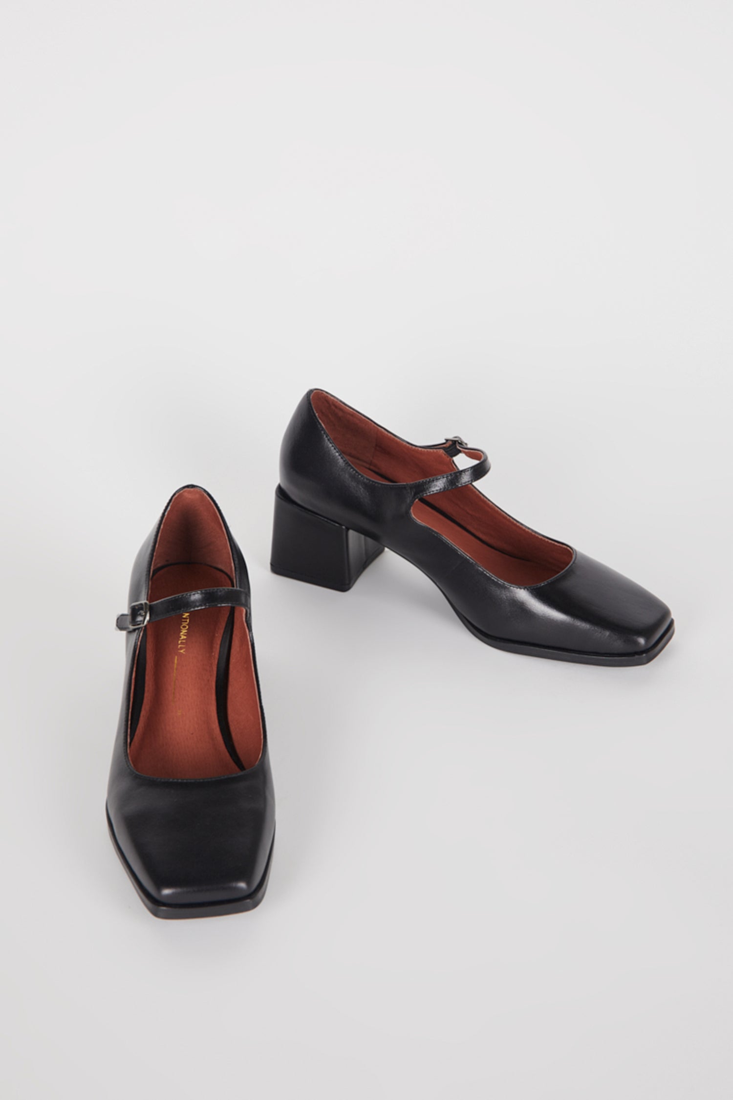 Christopher Mary Jane - Mod Ref | Common Market