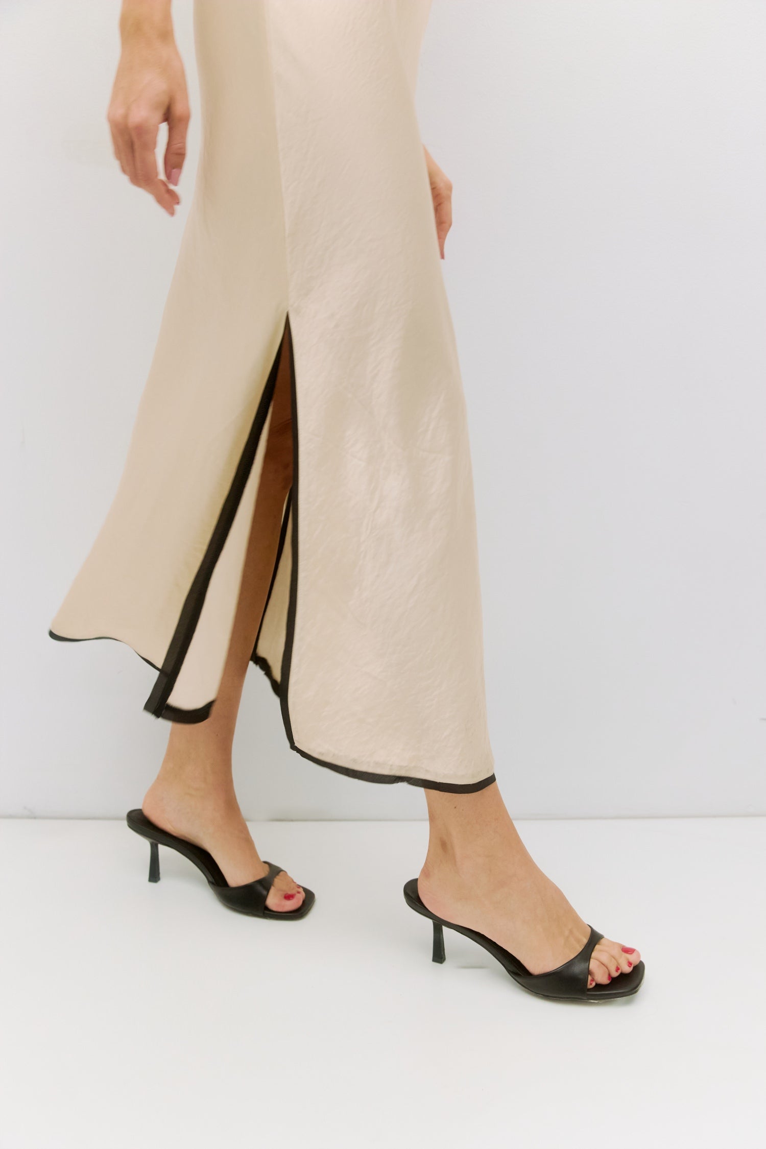 The Stephanie Dress - Dress | Mod Ref | Common Market