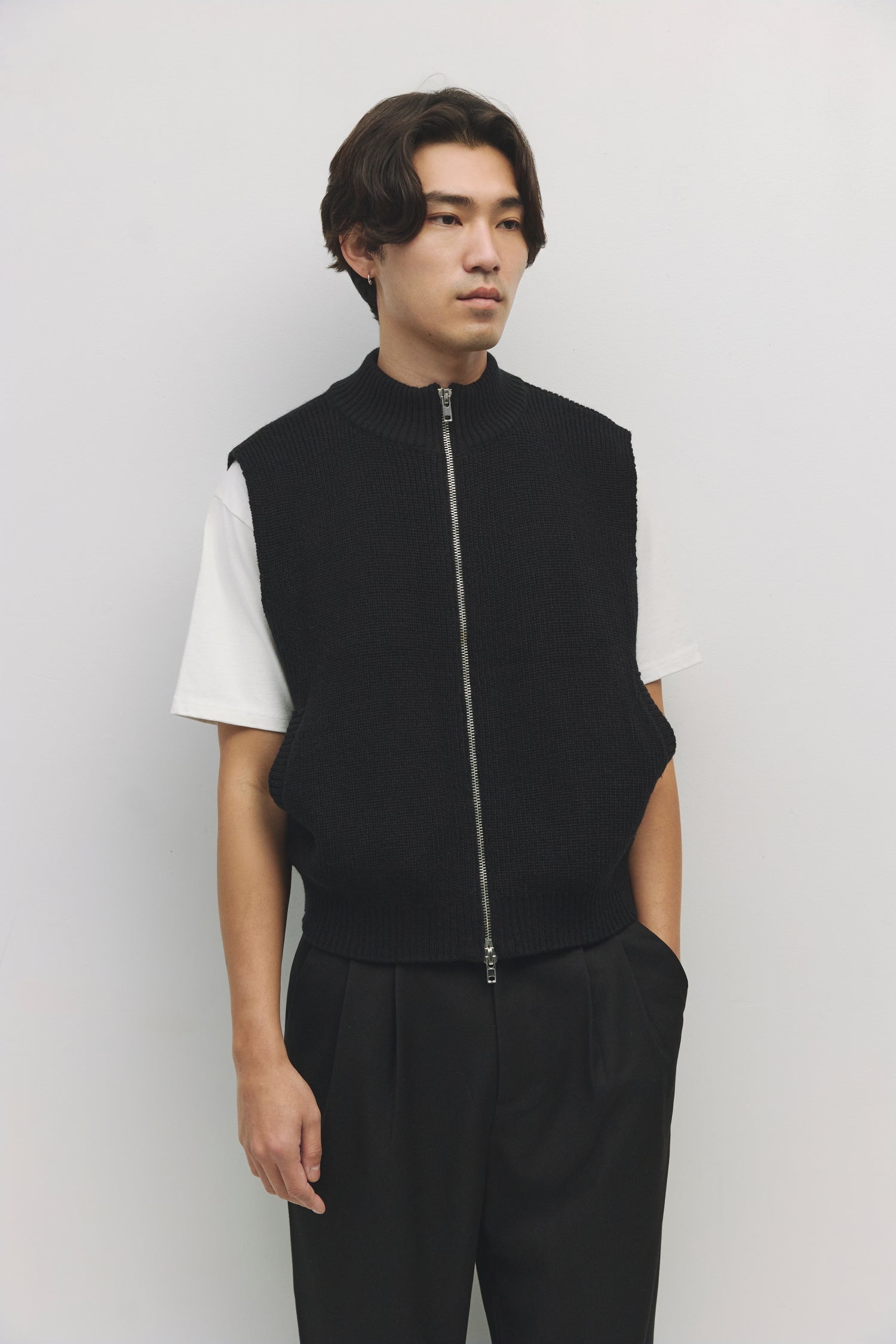 The Dion Vest - Mod Ref | Common Market