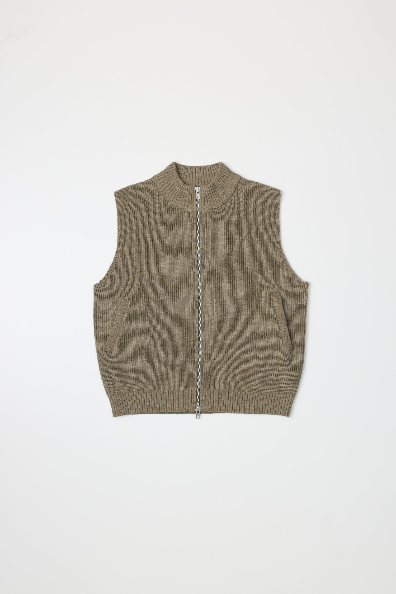 The Dion Vest - Mod Ref | Common Market