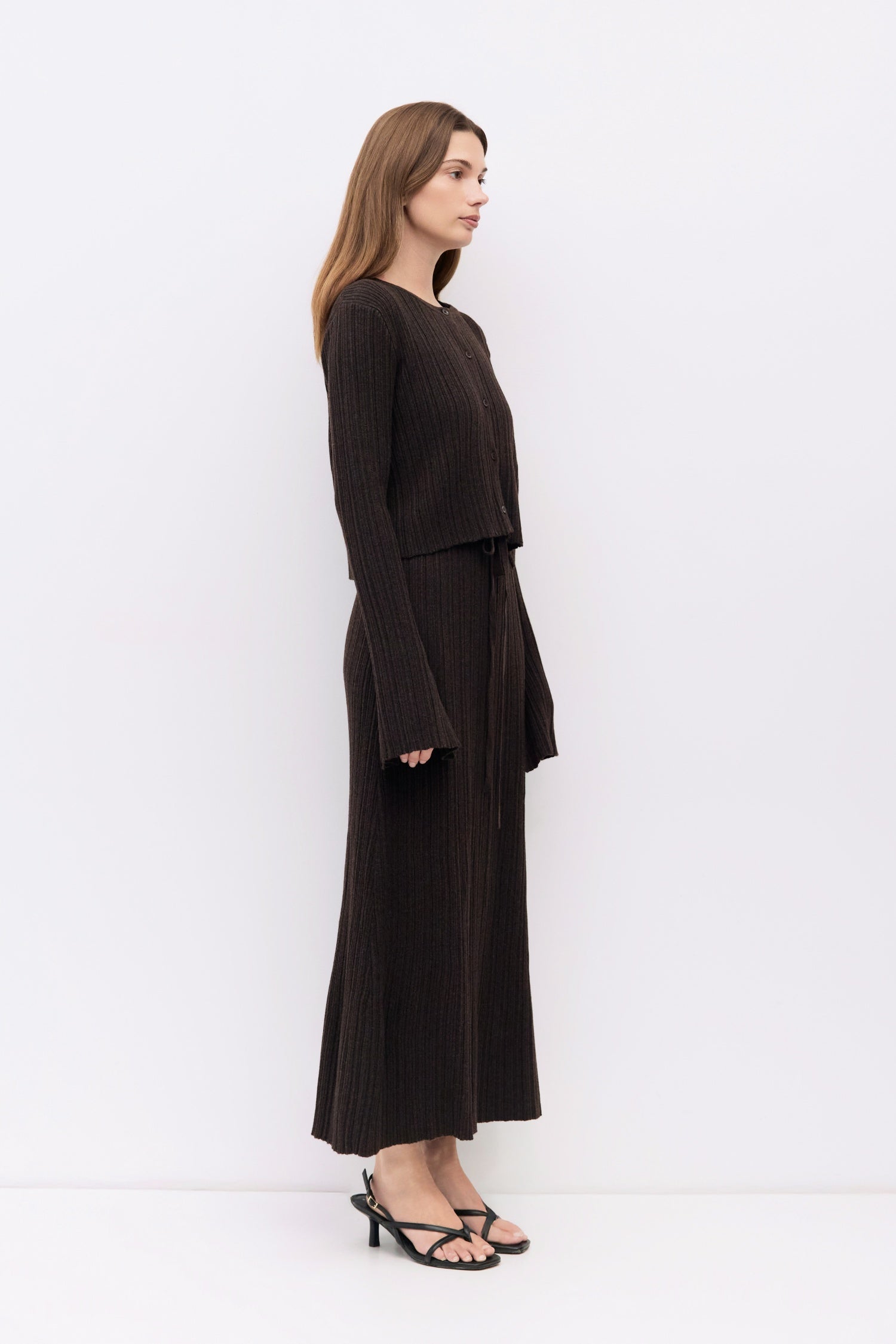 The Quinn Cardigan - Outerwear | Mod Ref | Common Market