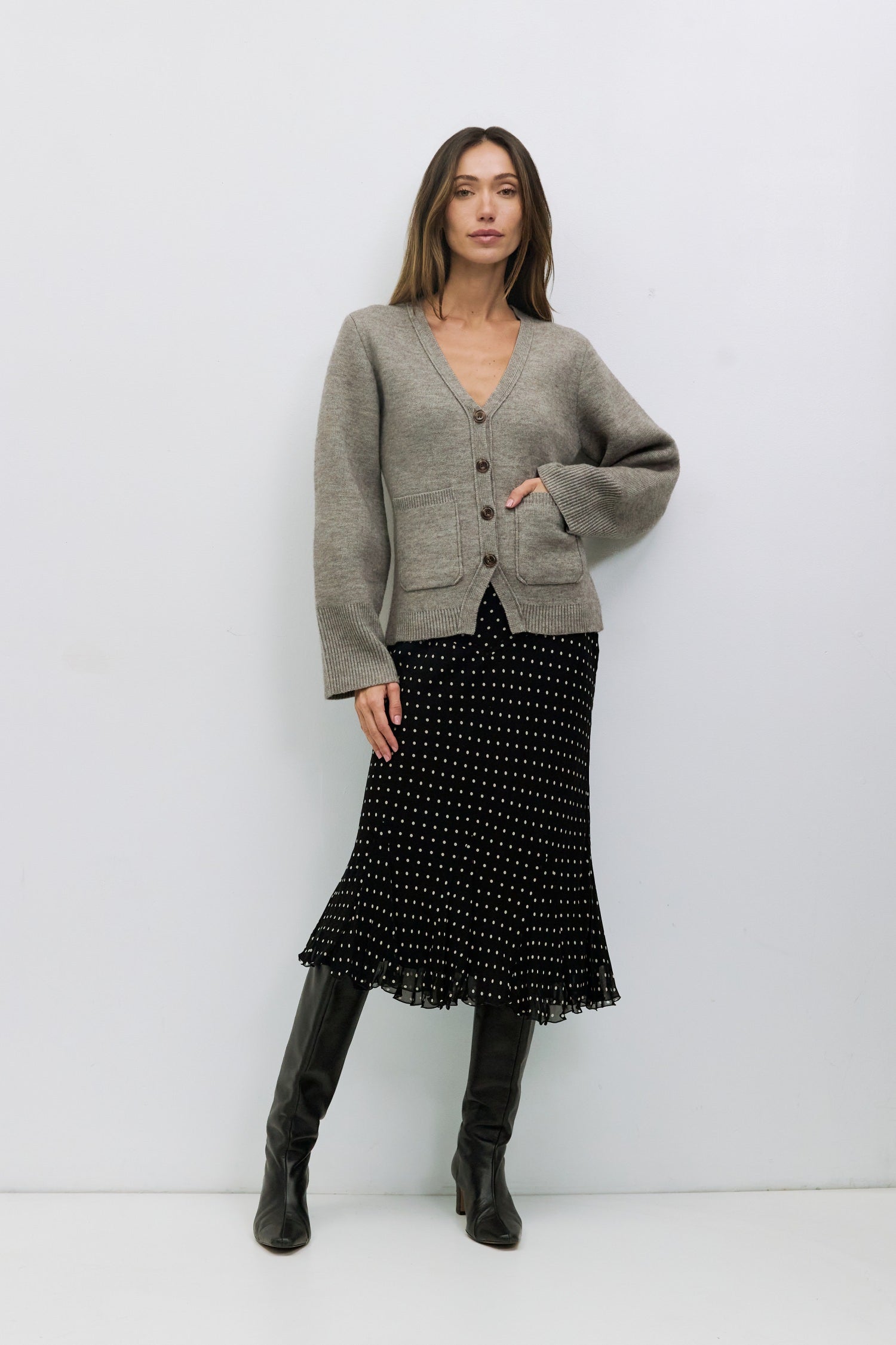 The Mona Cardigan - Outerwear | Mod Ref | Common Market