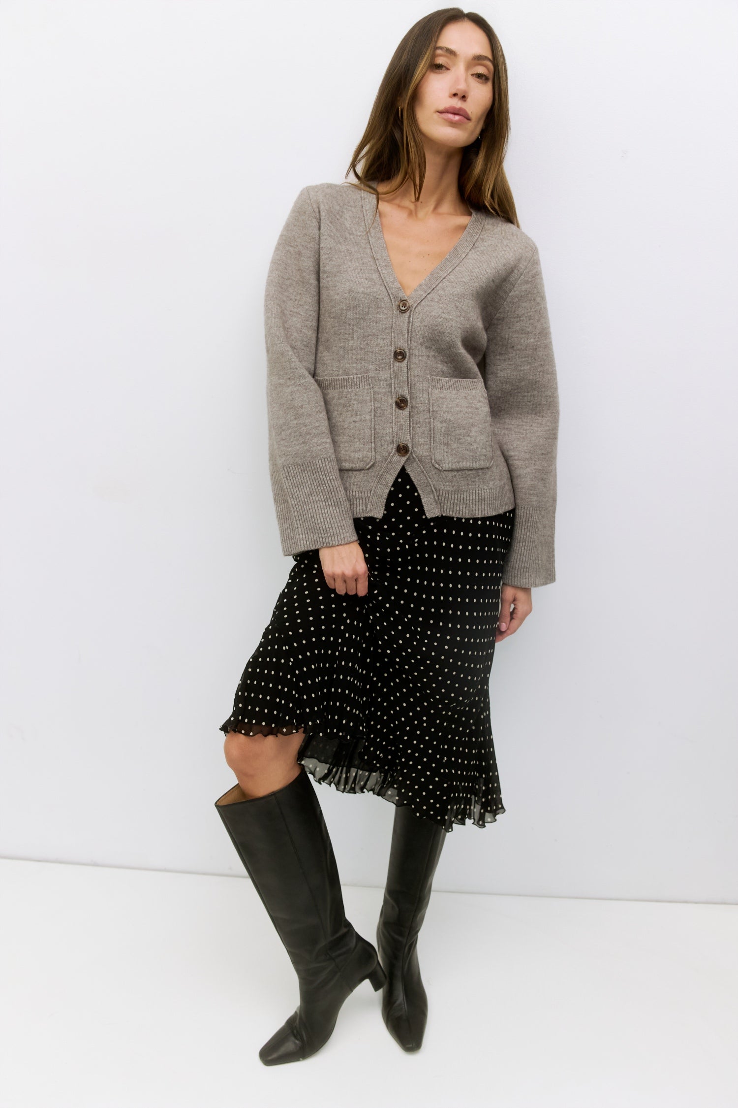 The Mona Cardigan - Outerwear | Mod Ref | Common Market