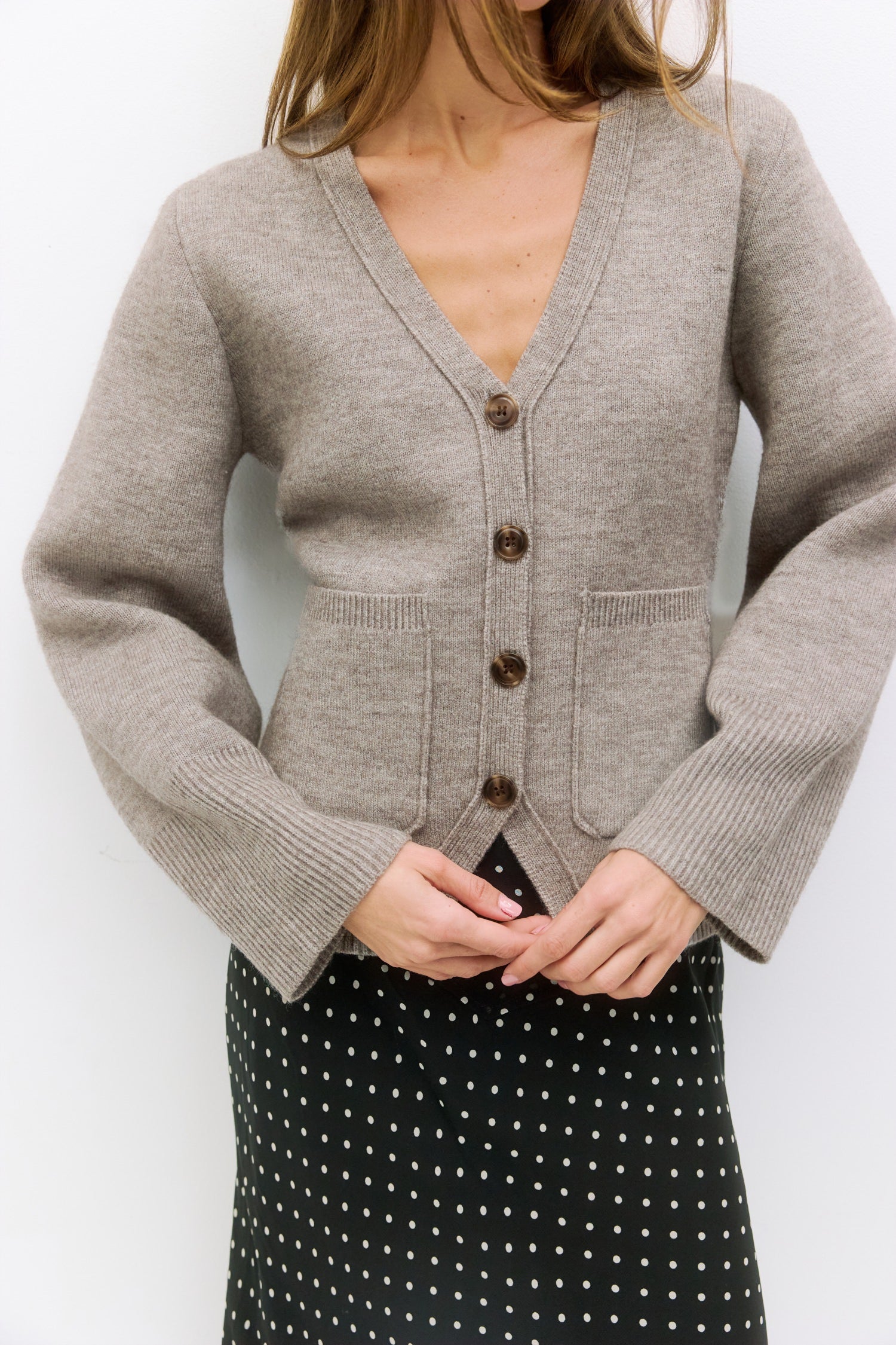 The Mona Cardigan - Outerwear | Mod Ref | Common Market