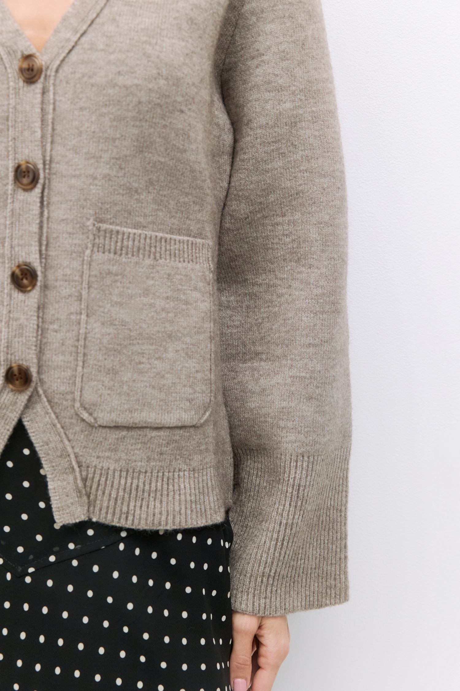 The Mona Cardigan - Outerwear | Mod Ref | Common Market