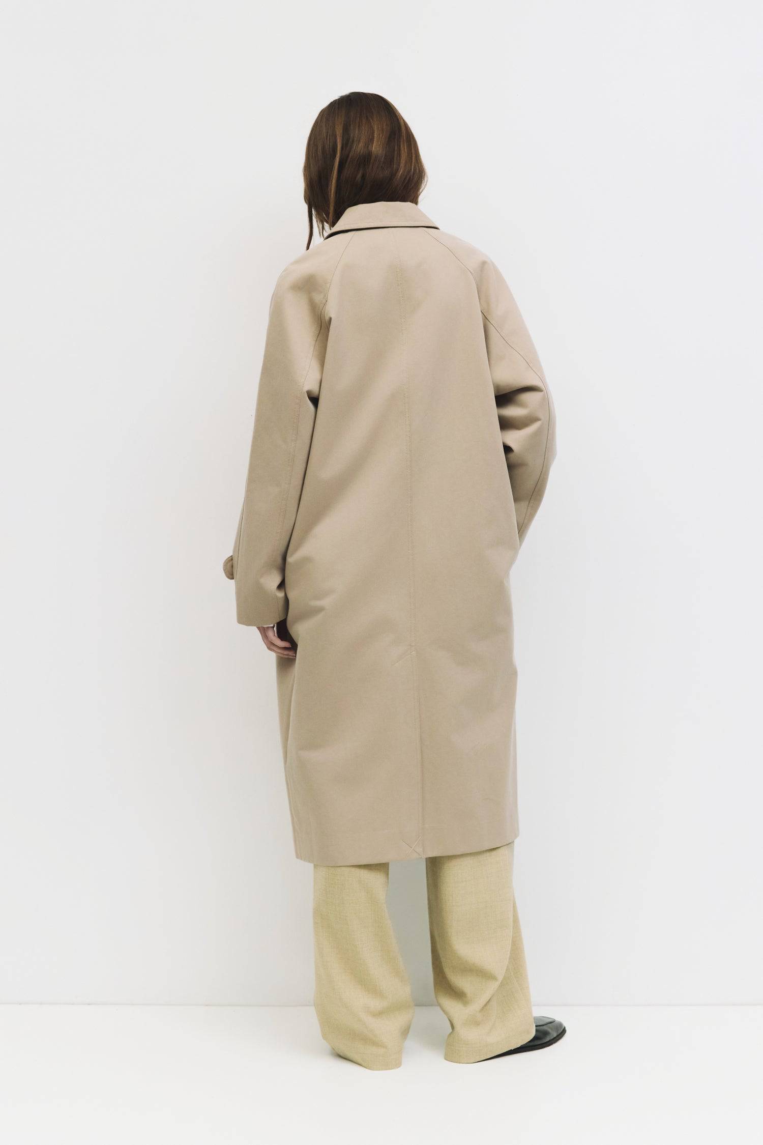 9045717582045, The Serena Coat, Outerwear, Mod Ref, beige,cf-color-beige,cf-color-olive,cf-size-l,cf-size-m,cf-size-s,cf-vendor-mod-ref,Coat,coat jacket,Comfort,Comfortable,Detail,Details,Fall,layer,layering,Layers,Long,Long Sleeve,midi length,modref,new,Olive,Outerwear,Oversized,Oversized Coat,Peacoat,Pockets,scarf,Spring,Summer,Transitional,Trench,Trench Coat,Womens, Information The Serena Coat blends timeless tailoring with contemporary ease, featuring a pointed collar and raglan sleeves for a relaxed ye
