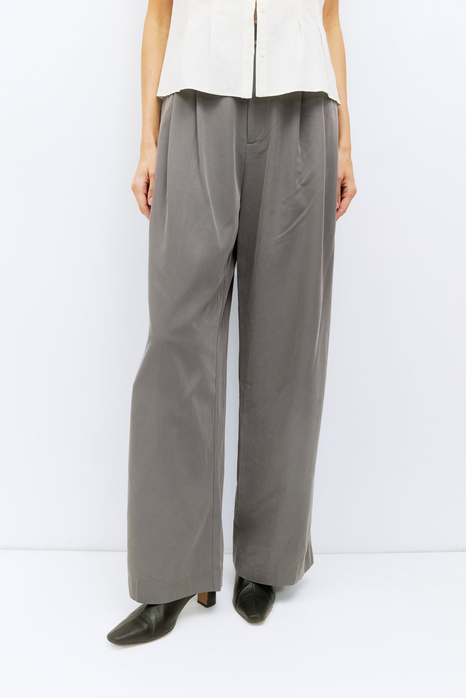 The Garner Pants | Double Pleated Wide Leg Pants