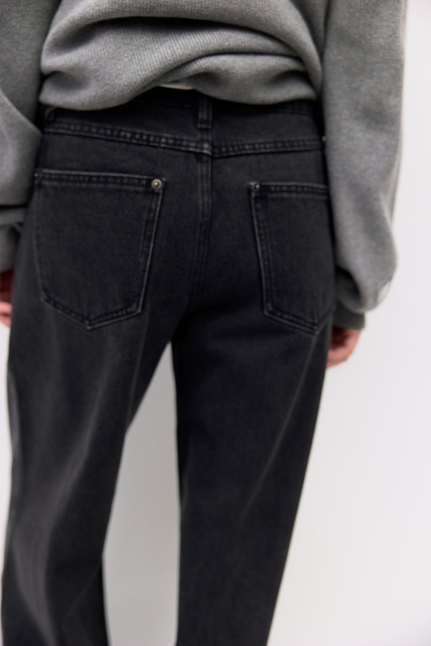 The Monroe Jeans | Pleated Wide Leg Jeans