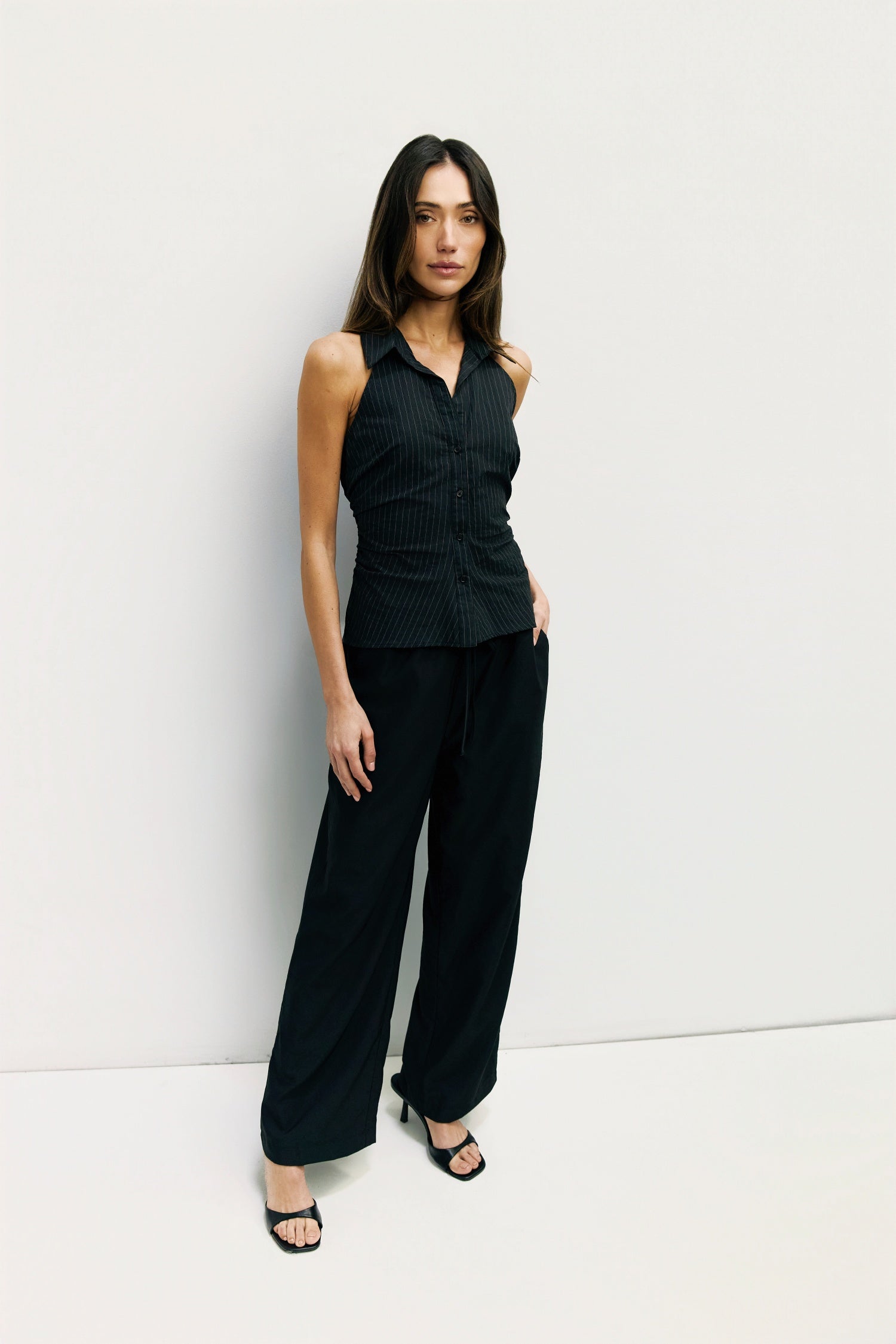 【aere】アエレ　 smooth velours pants 36 ブラック The Allie Pants | Wide Leg Drawstring Pants