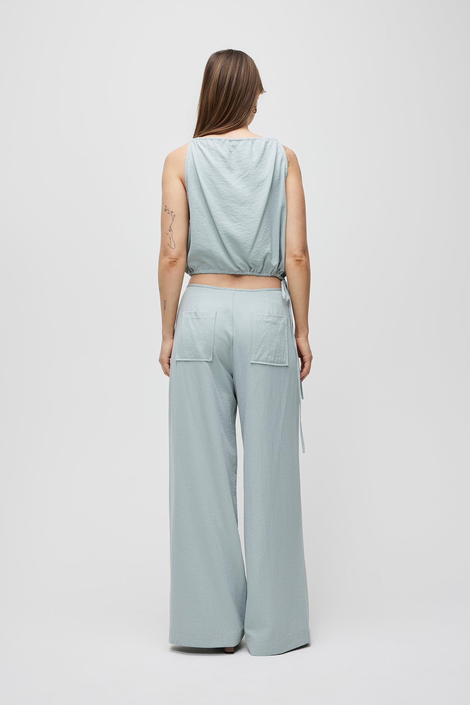 新品未使用 MARLMARL slacks 70-90 The Shar Pants | Tie Front Lightweight Pants