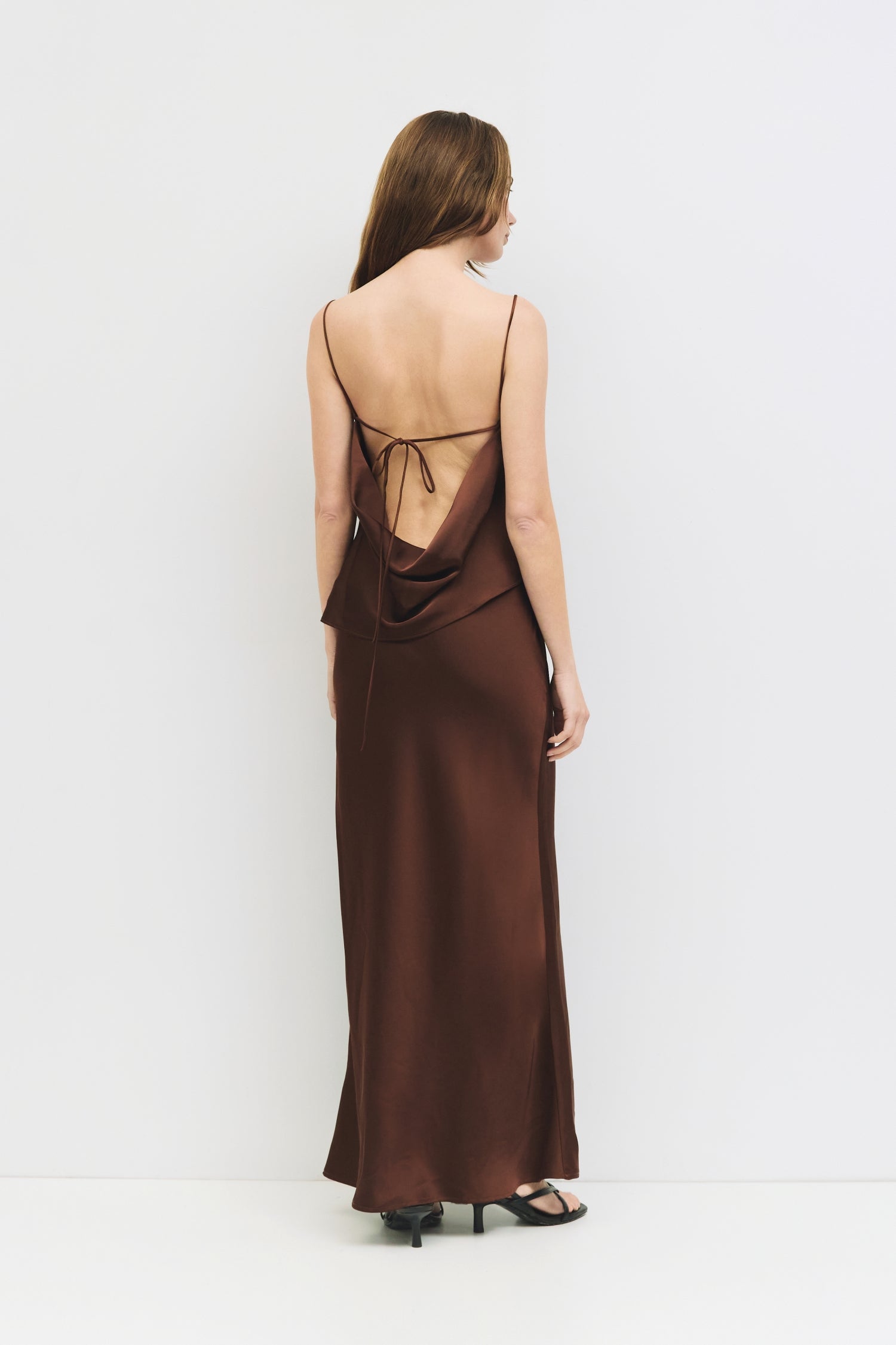 The Elena Skirt | Satin Maxi Skirt Champagne / M The Elena Skirt | Satin Maxi Skirt Champagne / M
