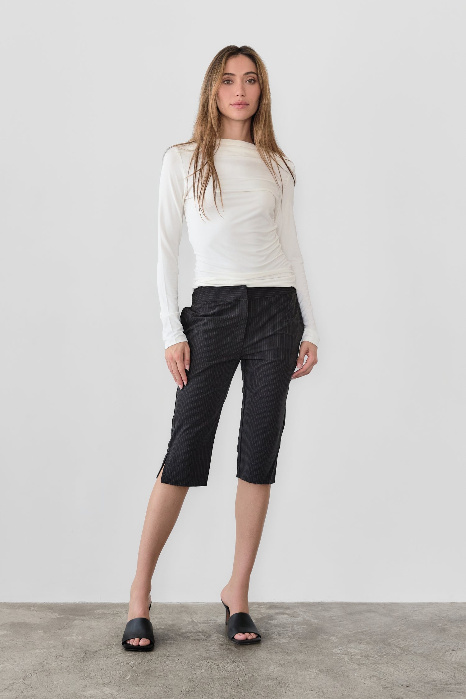 8809551921373, The Calix Top, Tops, All Row, All Row,allrow,brown,Casual,cf-color-black,cf-color-brown,cf-size-l,cf-size-m,cf-size-s,cf-vendor-all-row,Fall,Fitted Top,knit,Knit Top,layer,layering,Layers,Long Sleeve Top,Mock neck,modal,new,Shirred Bodice,Short Sleeve,thin,Tops,Transitional,Winter,Women's,womens top, Information The Calix Top is a mock neck long-sleeve top crafted from a washed modal fabrication offering a soft and comfortable feel. The fitted bodice and straight neckline create a flattering 