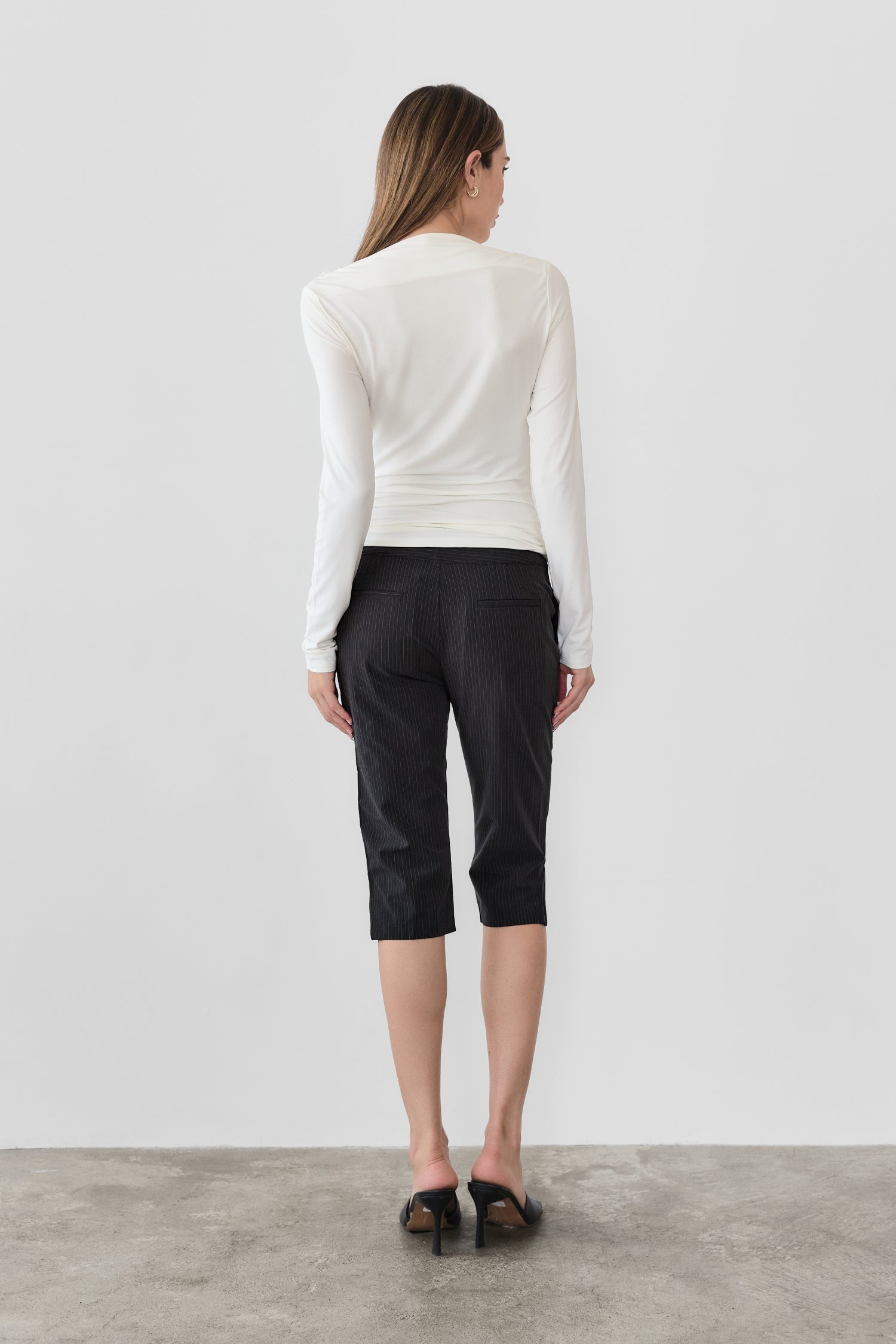 8809551921373, The Calix Top, Tops, All Row, All Row,allrow,brown,Casual,cf-color-black,cf-color-brown,cf-size-l,cf-size-m,cf-size-s,cf-vendor-all-row,Fall,Fitted Top,knit,Knit Top,layer,layering,Layers,Long Sleeve Top,Mock neck,modal,new,Shirred Bodice,Short Sleeve,thin,Tops,Transitional,Winter,Women's,womens top, Information The Calix Top is a mock neck long-sleeve top crafted from a washed modal fabrication offering a soft and comfortable feel. The fitted bodice and straight neckline create a flattering 