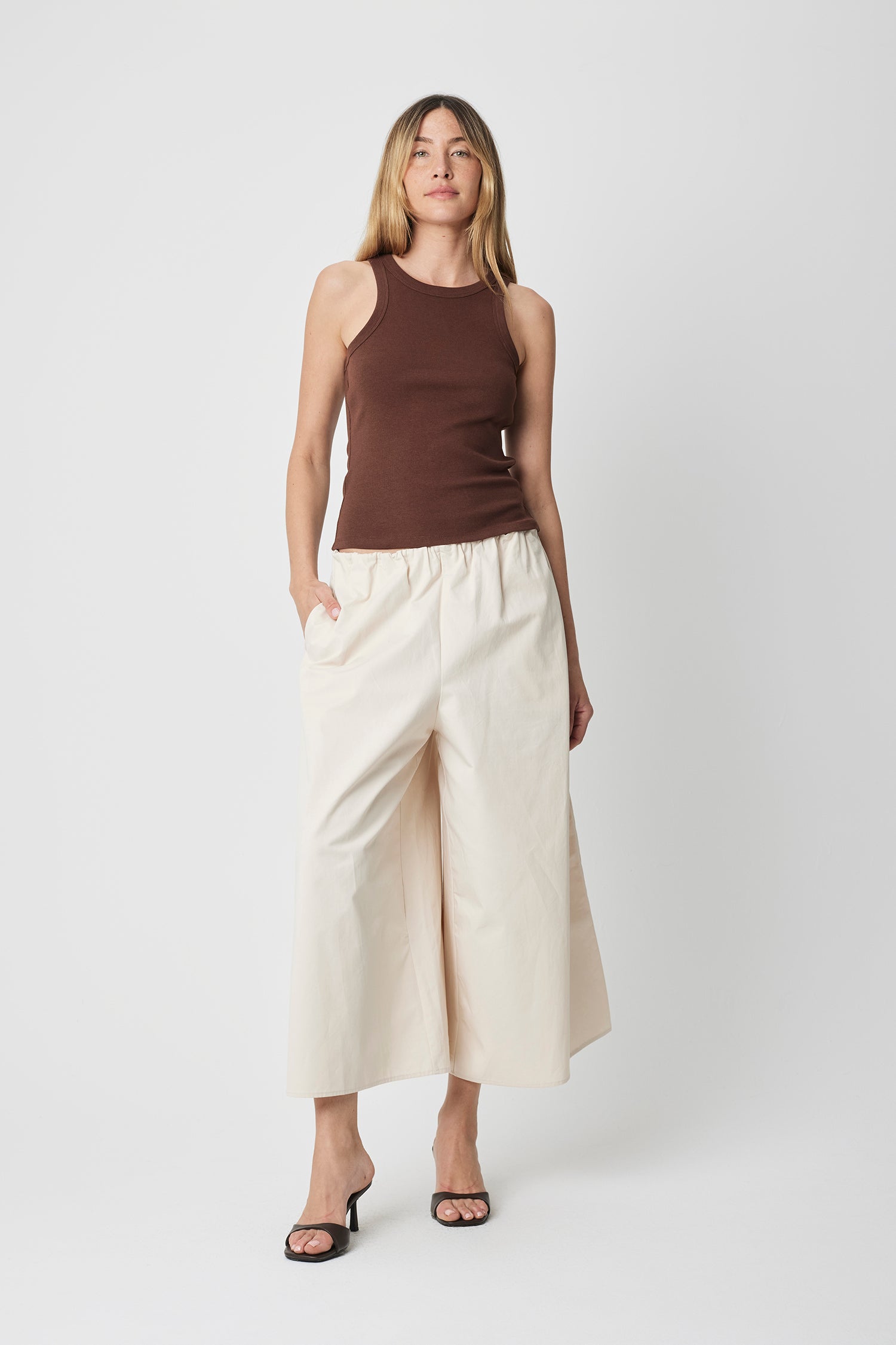 The Alia Top