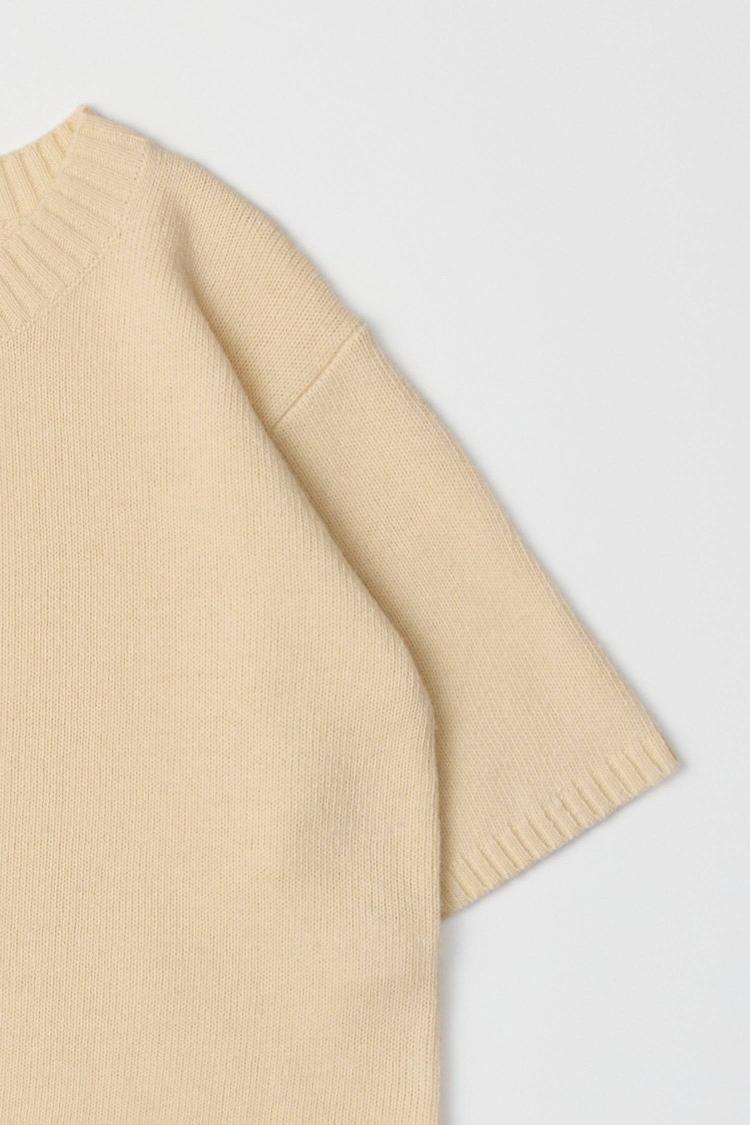 DAISY Half sleeve カーディガン Beige The Stacey Cardigan | Brushed Half Sleeve Cardigan
