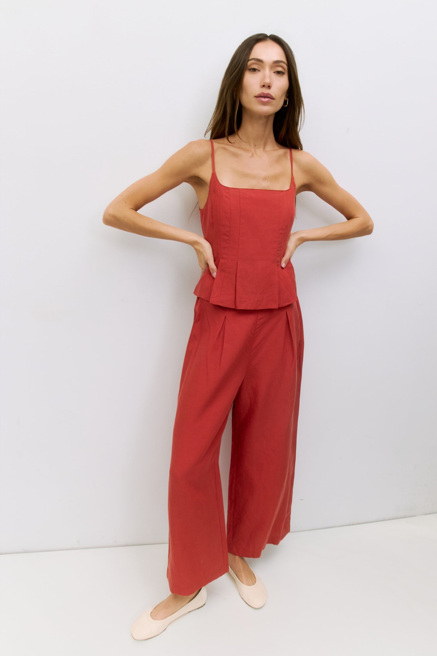The Jocelyn Top | Pleated Linen Tank